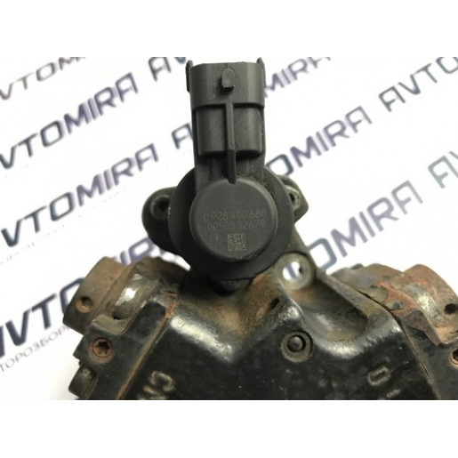 Топливный насос высокого давления  Fiat Punto 2009-2011 1.3JTD 55237690